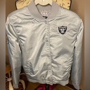 NFL Vintage Oakland Raider Silver Satin Quilted Bomber Jacket Sz S PTP 20.5”